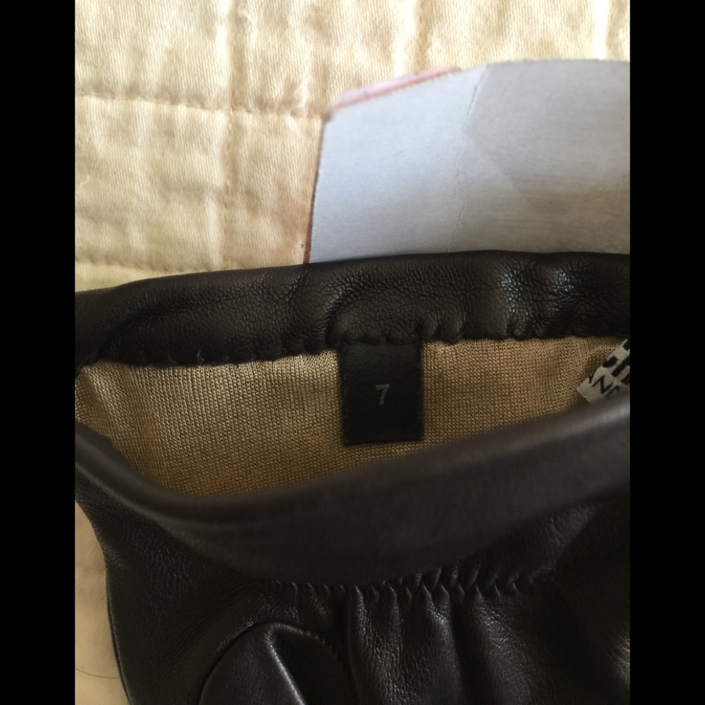 NWT Moschino Cheap & Chic Black leather gloves - Picture 4 of 4